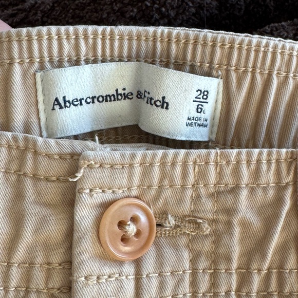 Abercrombie and Fitch Cargo Pants - Picture 4 of 5